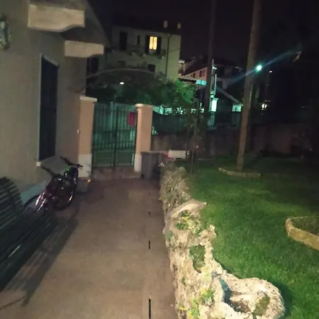 Casa Lari 4* סטרסה