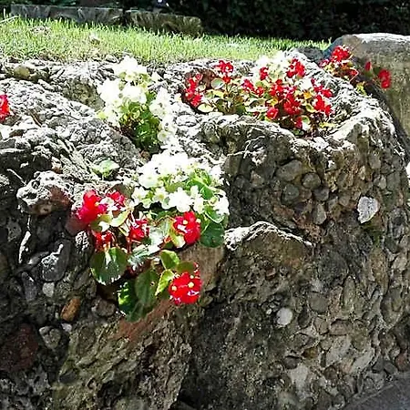 Casa Lari Apartahotel Stresa