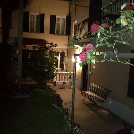 Casa Lari 4* סטרסה